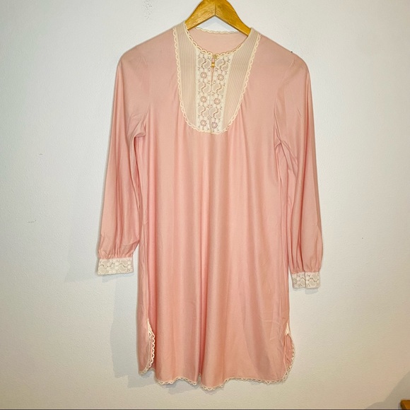 Vintage Dresses & Skirts - Vintage Pink White Long Sleeve Sleep Nightgown Dress